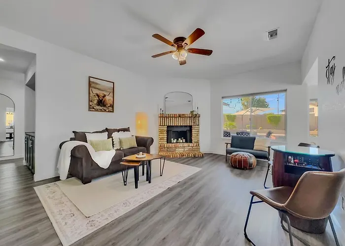 Dive In Desert - 3bd - Pool Oasis *