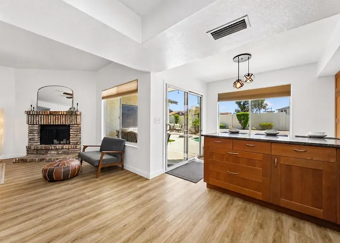 Dive In Desert - 3bd - Pool Oasis Holiday home Chandler