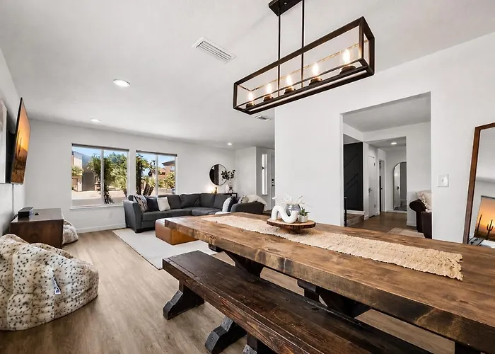 Dive In Desert - 3bd - Pool Oasis *